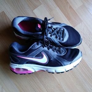Women's Nike  Air Distate 2 Running Shoe